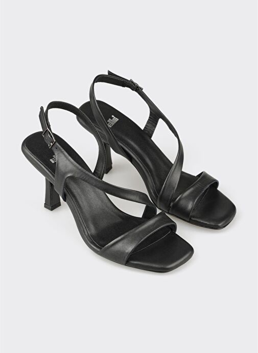 Siyah Deri Kadın Sandalet - Görsel 3