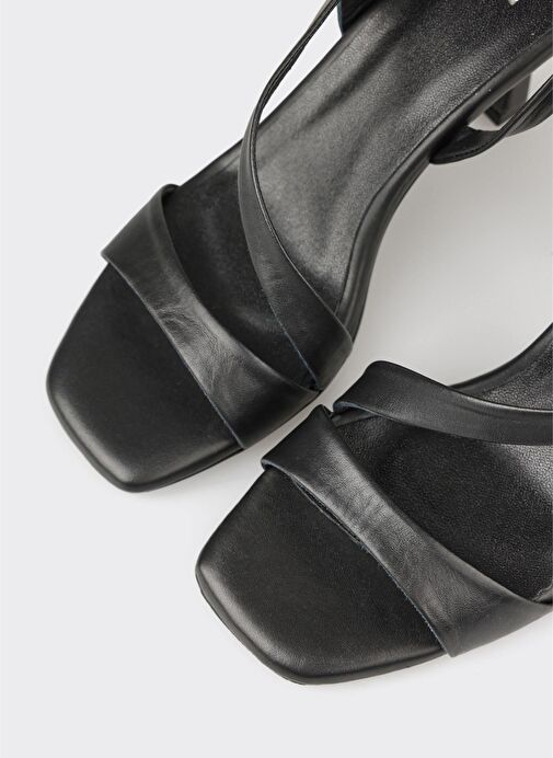 Siyah Deri Kadın Sandalet - Görsel 5