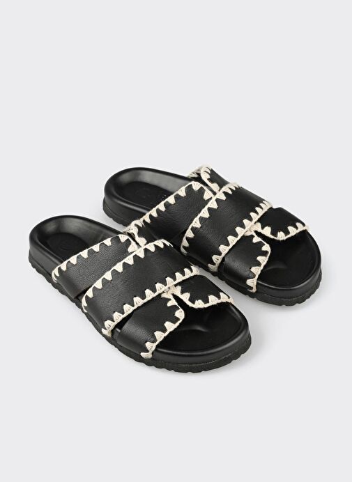 Siyah Deri Kadın Düz Terlik - Görsel 3