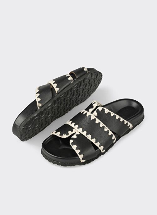 Siyah Deri Kadın Düz Terlik - Görsel 4