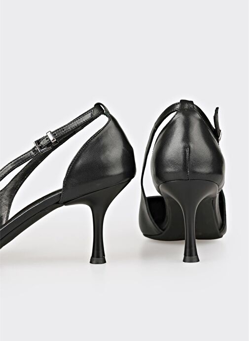 Siyah Deri Kadın Topuklu Ayakkabı - Görsel 5