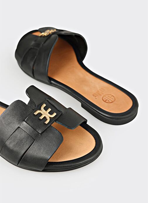 Siyah Deri Kadın Terlik - Görsel 6