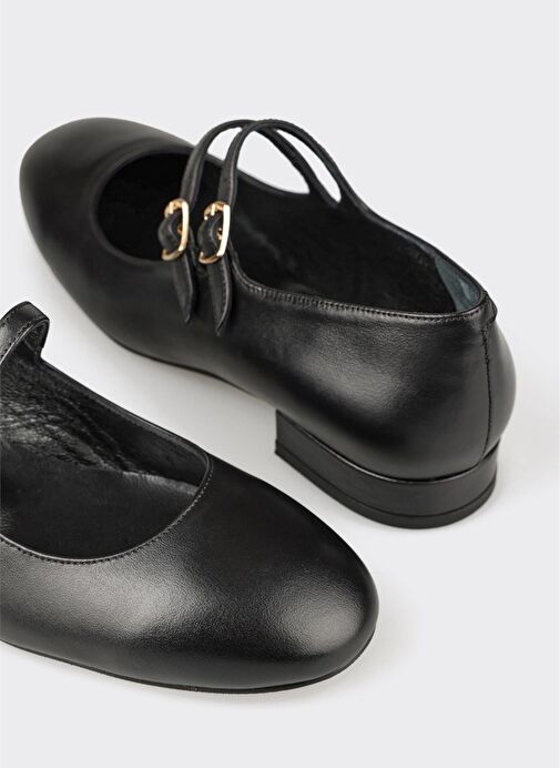 Siyah Deri Kadın Ayakkabı - Görsel 6