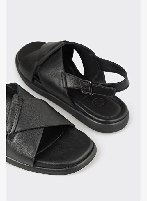 Siyah Deri Kadın Sandalet - Görsel 11