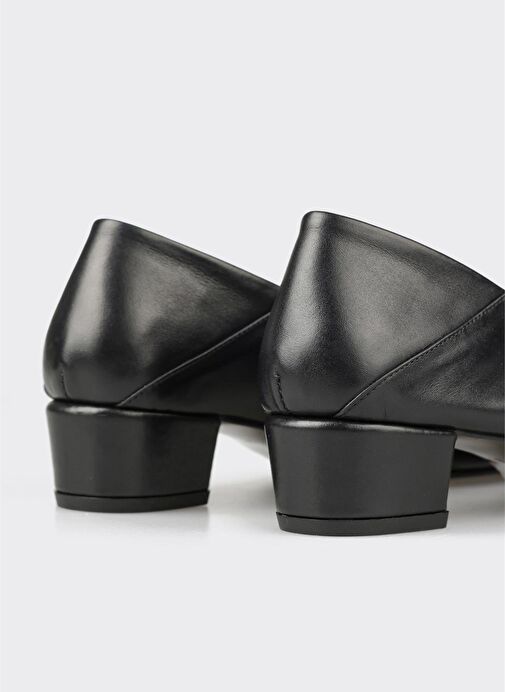 Siyah Deri Kadın Topuklu Ayakkabı - Görsel 5