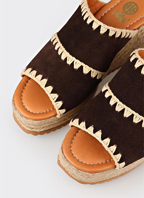 Kahve Deri Kadın Terlik - Görsel 6