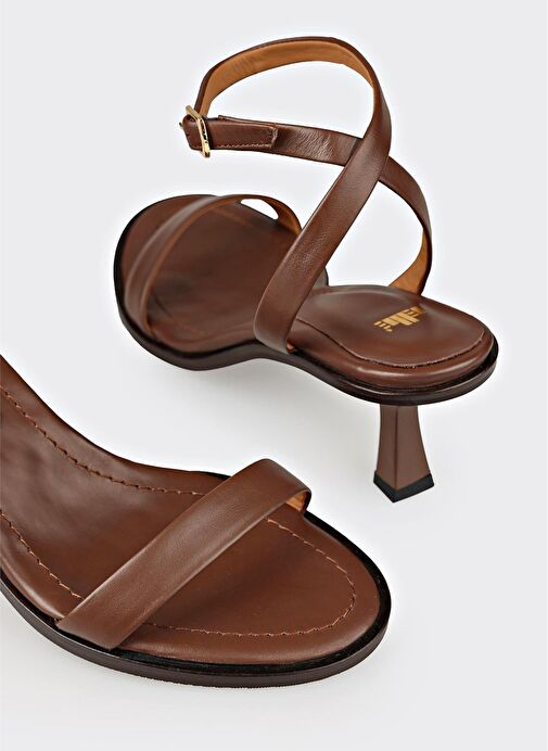 Kahve Deri Kadın Sandalet - Görsel 5