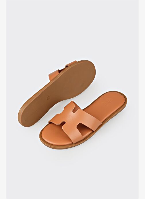 Taba Deri Kadın Düz Terlik - Görsel 4