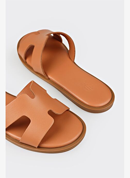 Taba Deri Kadın Düz Terlik - Görsel 6