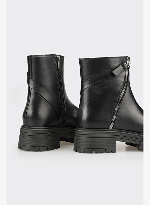 Siyah Deri Kadın Günlük Bot - Görsel 5