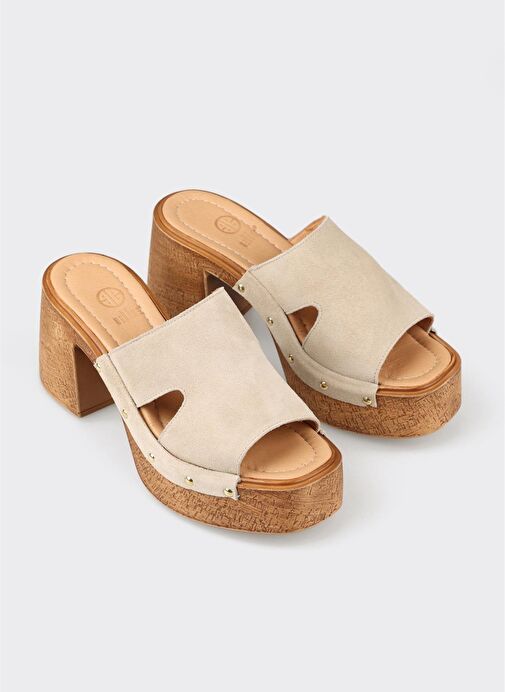 Bej Deri Kadın Terlik - Görsel 3