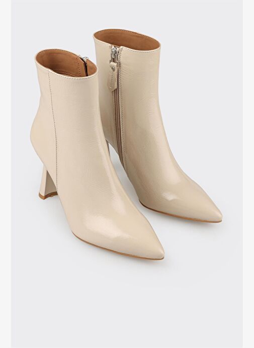 Bej Deri Kadın Topuklu Bot - Görsel 3
