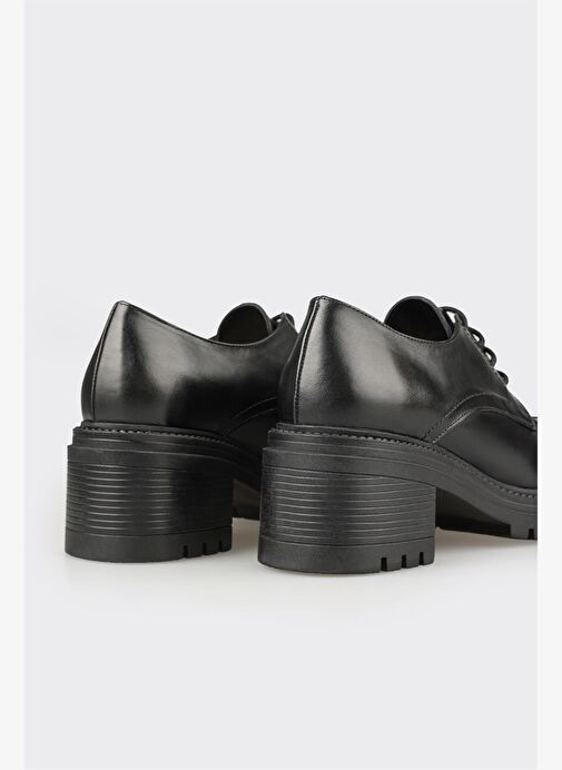 Siyah Deri Kadın Topuklu Ayakkabı - Görsel 6