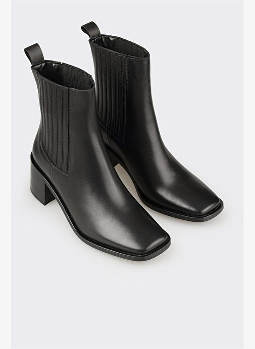 Siyah Deri Kadın Klasik Bot - Görsel 3