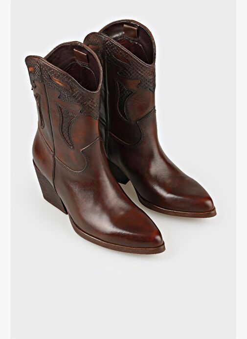 Kahve Deri Kadın Bot - Görsel 2