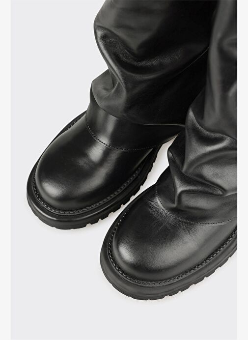 Siyah Deri Kadın Günlük Çizme - Görsel 5