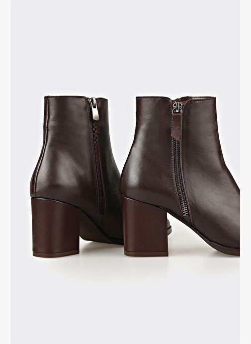 Kahve Deri Kadın Klasik Bot - Görsel 5