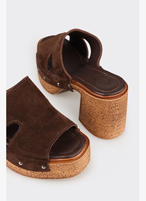 Kahve Deri Kadın Terlik - Görsel 5