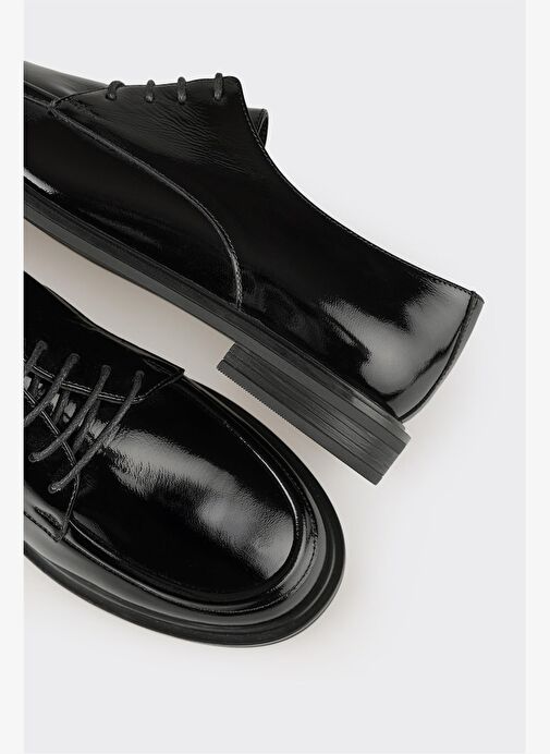 Siyah Deri Kadın Günlük Ayakkabı - Görsel 6