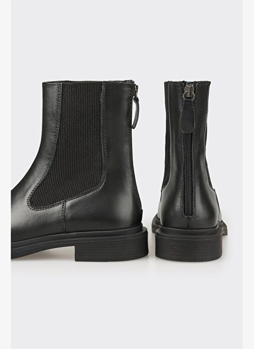 Siyah Deri Kadın Günlük Bot - Görsel 5