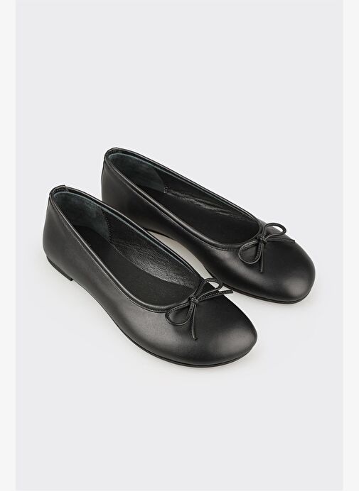 Siyah Deri Kadın Günlük Ayakkabı - Görsel 3