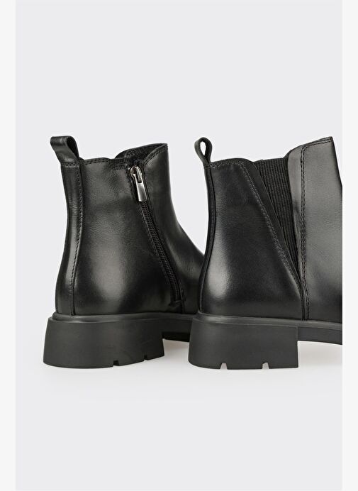 Siyah Deri Kadın Günlük Bot - Görsel 5