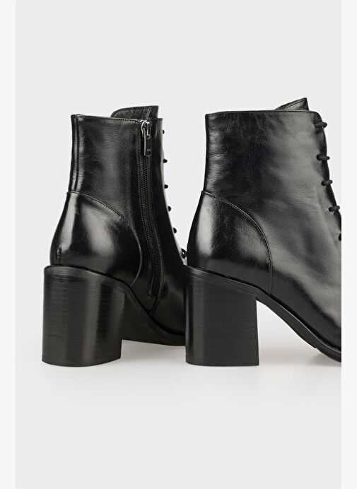 Siyah Deri Kadın Klasik Bot - Görsel 5