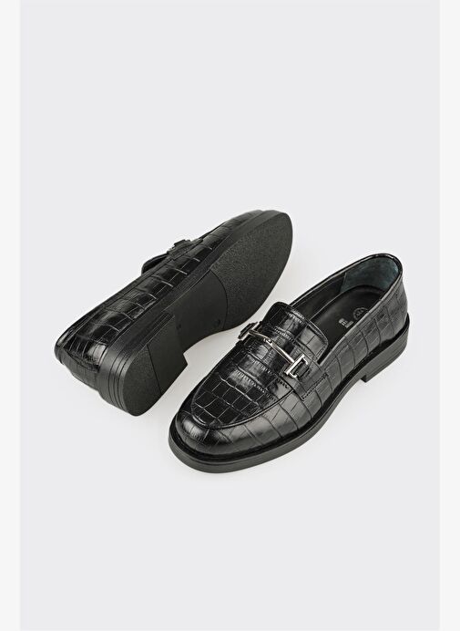 Siyah Deri Kadın Günlük Ayakkabı - Görsel 4