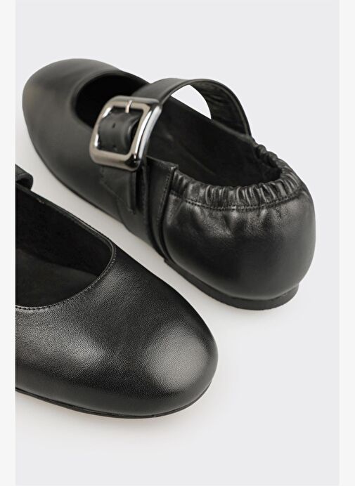 Siyah Deri Kadın Günlük Ayakkabı - Görsel 6