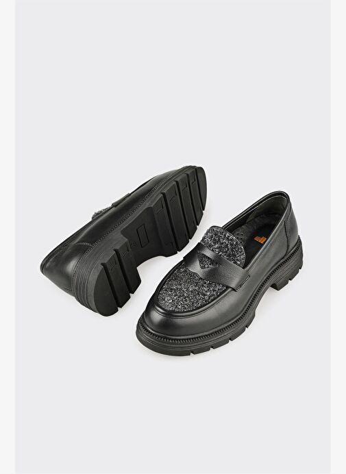 Siyah Deri Kadın Günlük Ayakkabı - Görsel 4