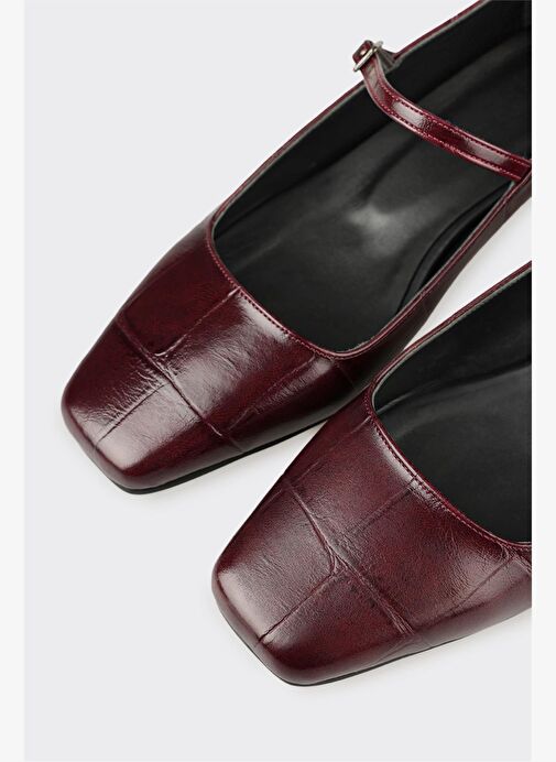 Bordo Kadın Günlük Ayakkabı - Görsel 5