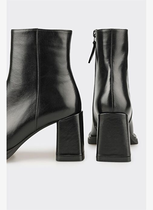 Siyah Deri Kadın Klasik Bot - Görsel 4