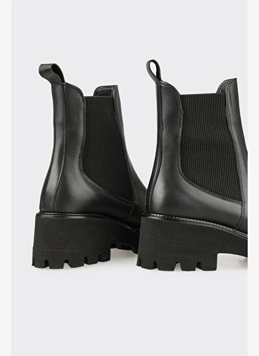 Siyah Deri Kadın Günlük Bot - Görsel 5