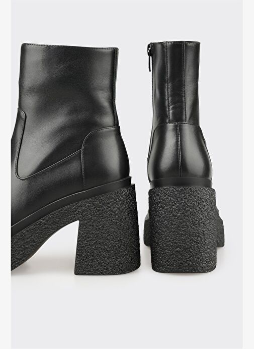 Siyah Deri Kadın Günlük Bot - Görsel 5