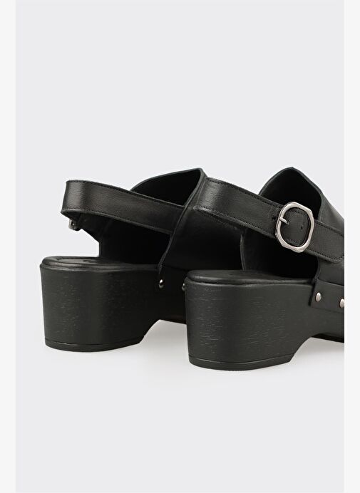 Siyah Deri Kadın Terlik - Görsel 5