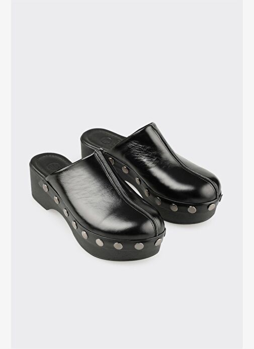 Siyah Deri Kadın Terlik - Görsel 3