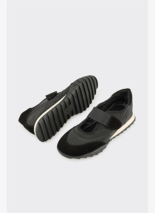 Siyah Deri Kadın Spor Ayakkabı - Görsel 4