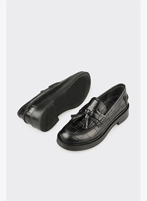 Siyah Deri Kadın Günlük Ayakkabı - Görsel 4