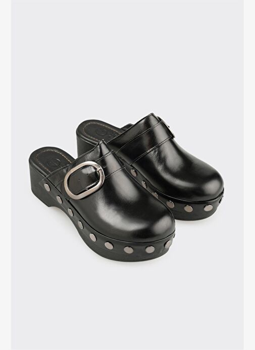 Siyah Deri Kadın Terlik - Görsel 3