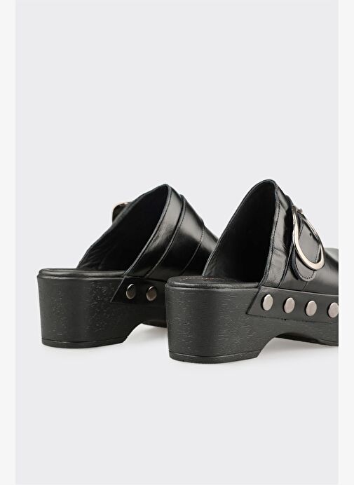 Siyah Deri Kadın Terlik - Görsel 5