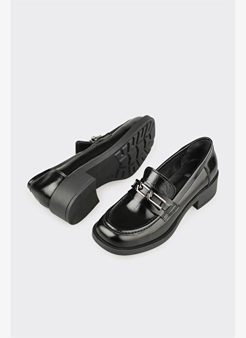 Siyah Deri Kadın Topuklu Ayakkabı - Görsel 4