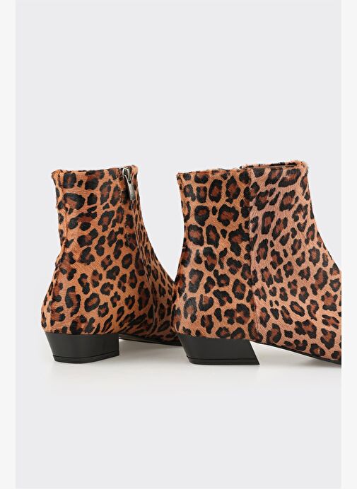 Taba Hayvan Desenli Deri Kadın Klasik Bot - Görsel 5