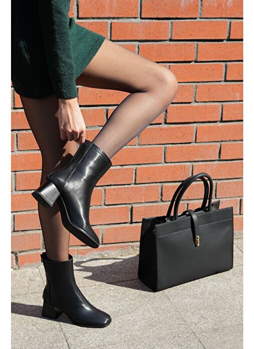 Kadın Topuklu Bot Küt Burun Arkadan Fermuarlı Nayis Siyah - Görsel 9