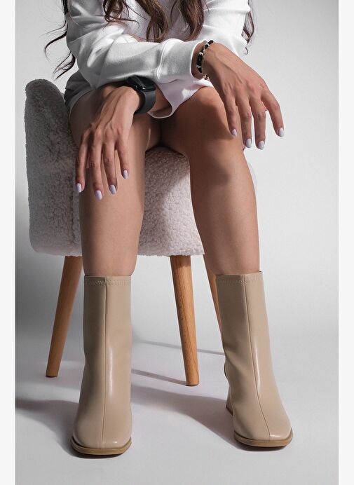 Kadın Topuklu Bot Küt Burun Arkadan Fermuarlı Nayis Bej - Görsel 5