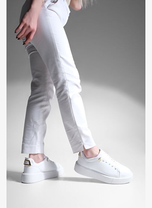 Kadın Sneaker Kalın Taban Altın Toka Detaylı Bağcıklı Spor Ayakkabı Rofke Beyaz - Görsel 4