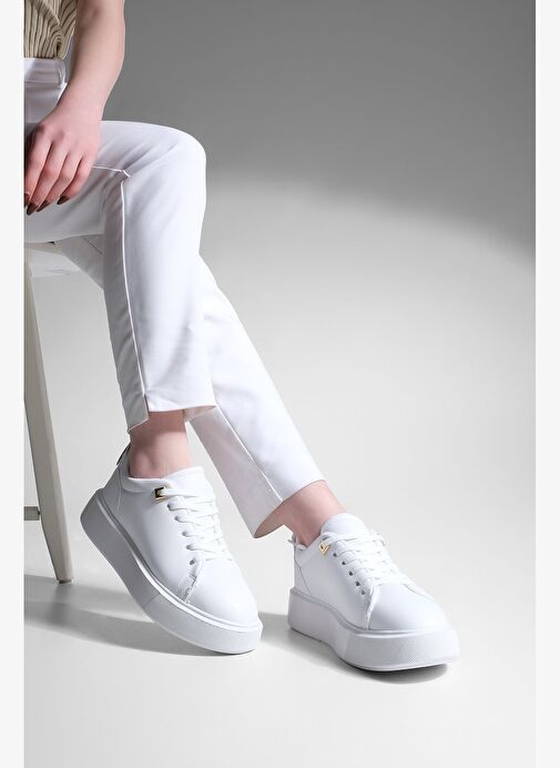 Kadın Sneaker Kalın Taban Altın Toka Detaylı Bağcıklı Spor Ayakkabı Rofke Beyaz - Görsel 3