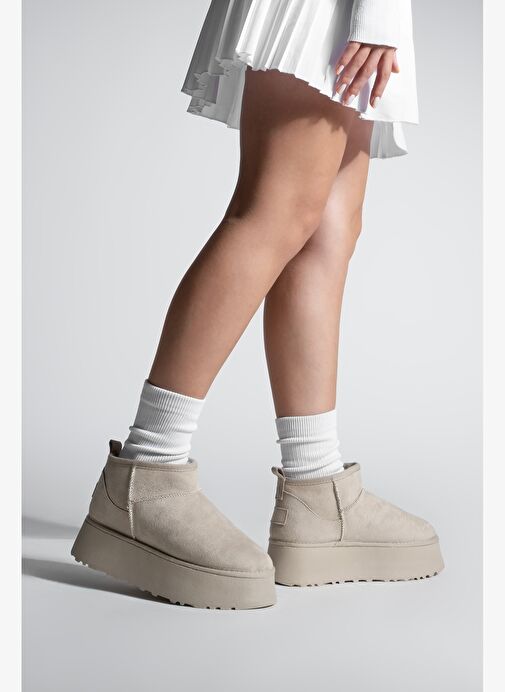 Kadın Kalın Taban İçi Kürklü Yarım Bot Tefis Bej Süet - Görsel 5