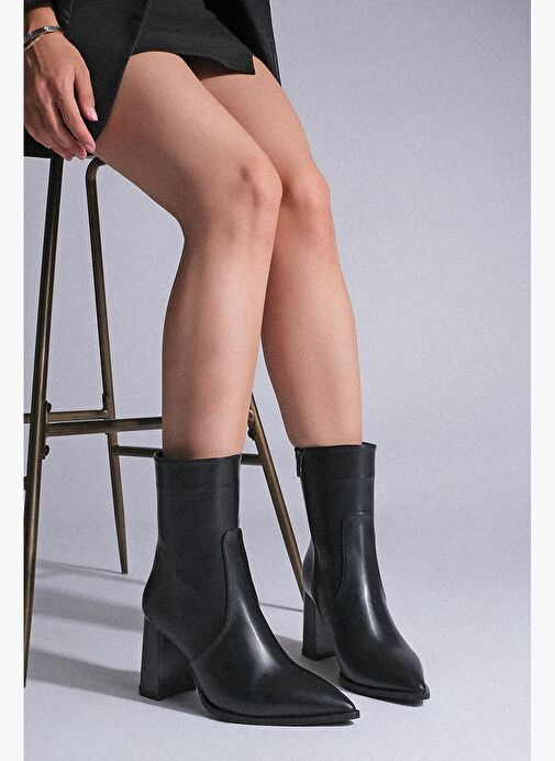 Kadın Yandan Fermuar Sivri Burun Kalın Topuklu Bot Laktone Siyah - Görsel 3