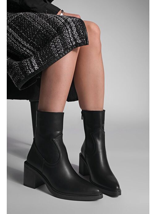 Kadın Dikiş Detaylı Yandan Fermuarlı Topuklu Bot Fortap Siyah - Görsel 8