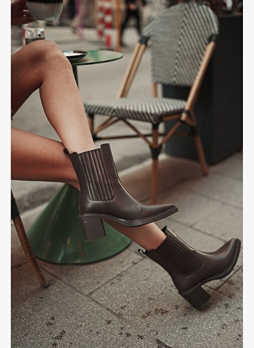 Kadın Sivri Burun Çift Lastikli Kalın Topuklu Bot Solav Kahve - Görsel 3